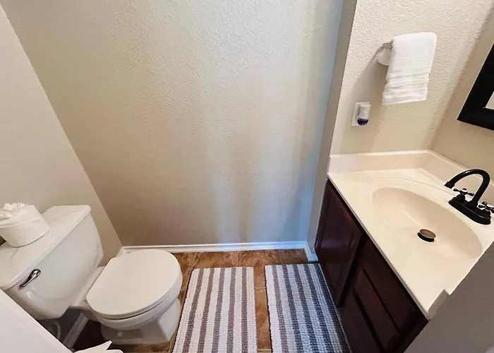 Holiday home Spacious Luxe Retreat For Family And Groups Austin *